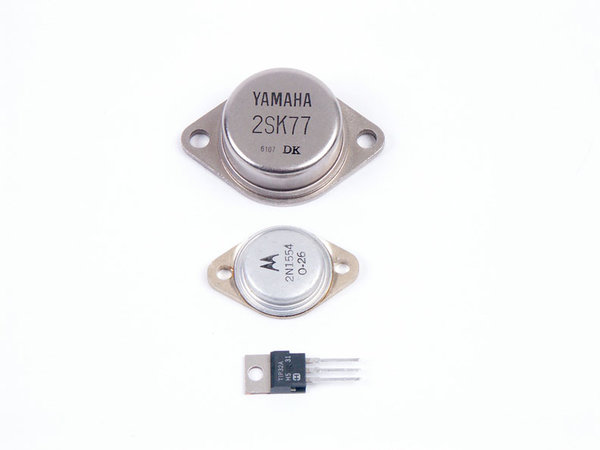 Transistor size comparison small.jpg