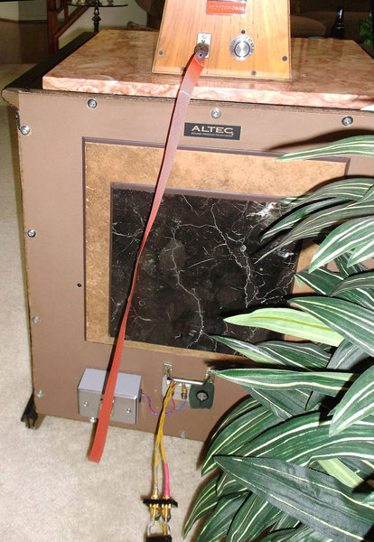 Rear View Walt's Altecs.jpg (311.11 KiB) Viewed 34474 times Rear View Walt's Altecs.jpg